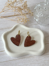 Charger l'image dans la galerie, Boucles d’oreilles Coeur marron
