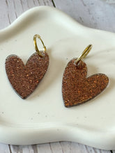 Charger l'image dans la galerie, Boucles d’oreilles Coeur marron
